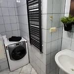 Quiet Basement Apartment Poznan