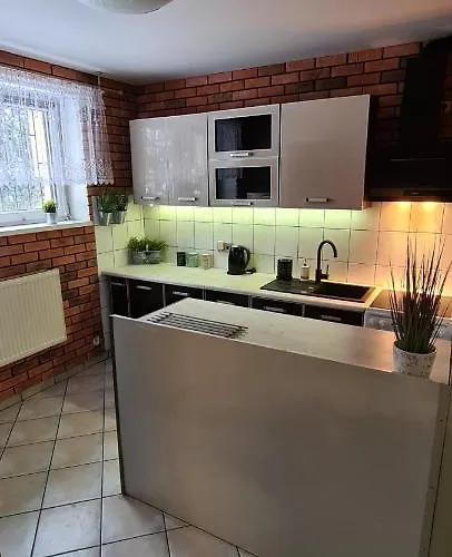 Daire Quiet Basement Poznan