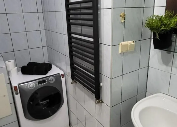 Quiet Basement Daire Poznan